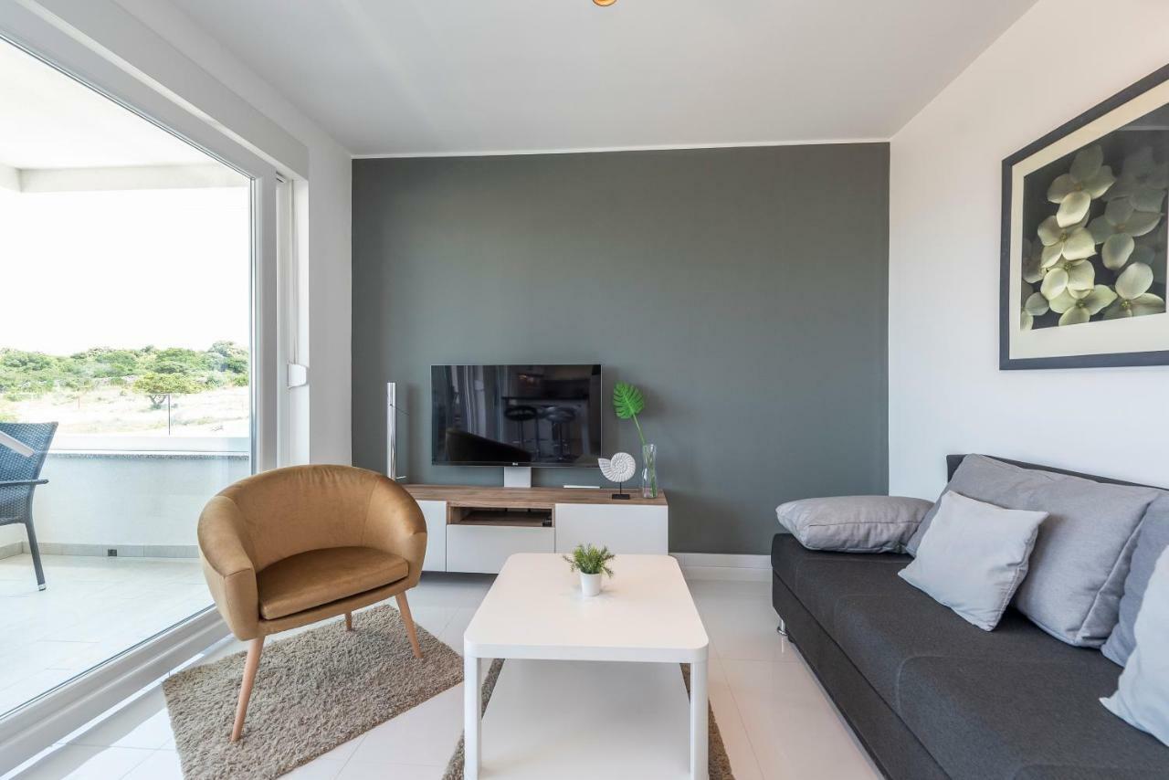 Adris 2 Luxury Modern Apartment With A Pool Novaglia Esterno foto
