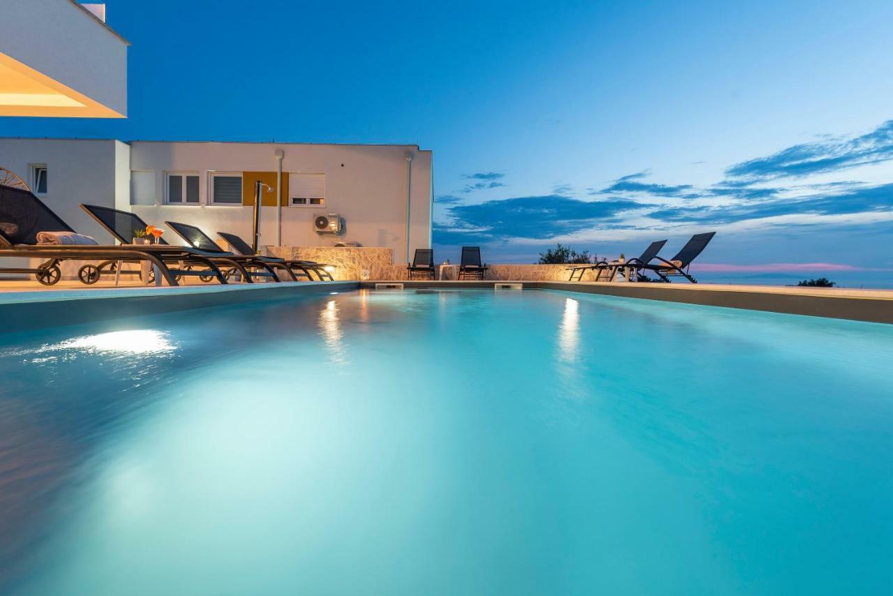 Adris 2 Luxury Modern Apartment With A Pool Novaglia Esterno foto